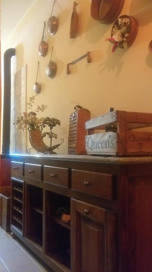 Mosci'S Bed & Beer Bed & Breakfast San Damiano d'Asti Bagian luar foto