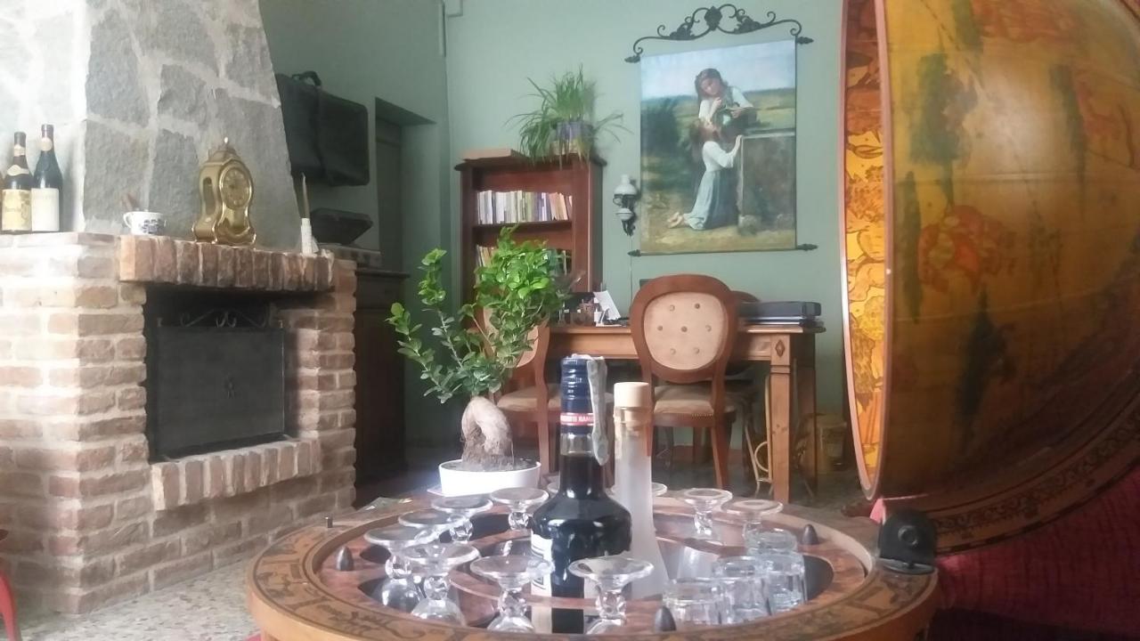 Mosci'S Bed & Beer Bed & Breakfast San Damiano d'Asti Bagian luar foto